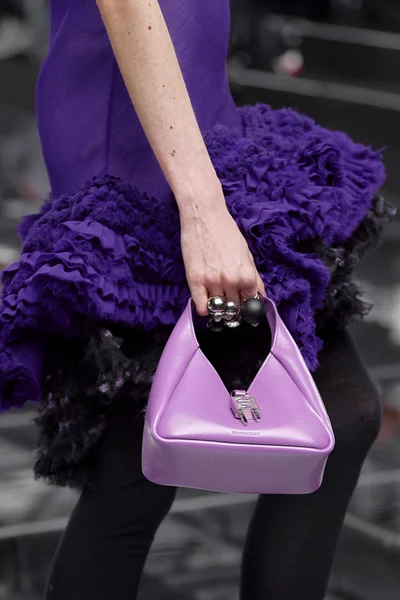Look 130